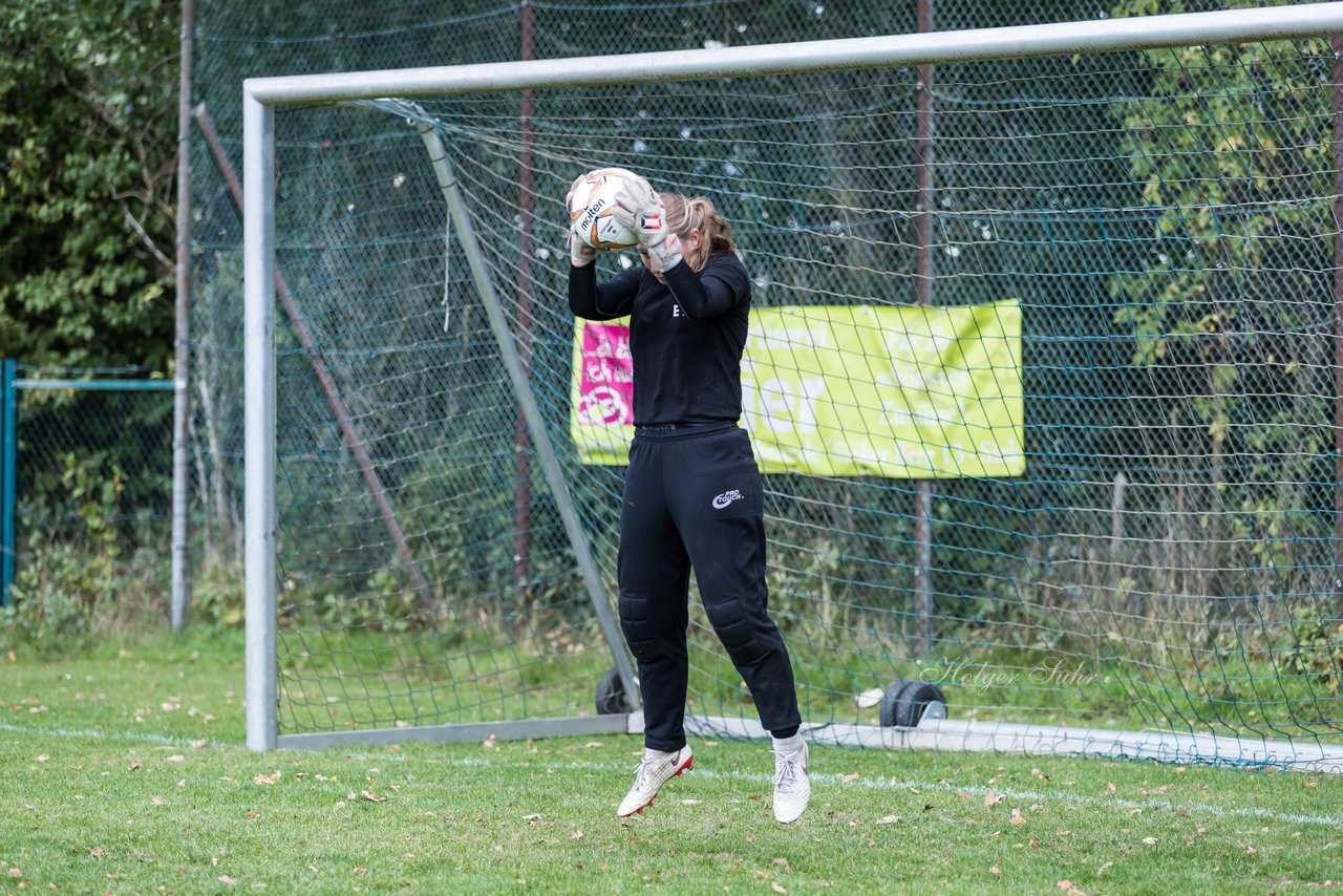 Bild 75 - Frauen SG Holstein Sued - SV Eintracht Luebeck : Ergebnis: 3:0